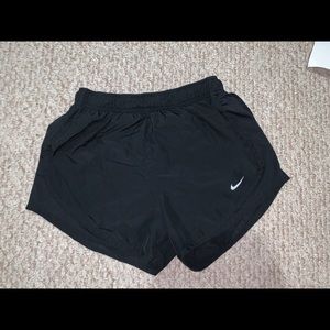 all black nike shorts